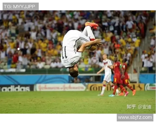 足球球星惊险危险动作集锦 盘点那些令人惊心动魄的瞬间